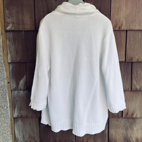 White 💯 Cotton Cardigan with Draped Detail on Front - Picture 7 of 10